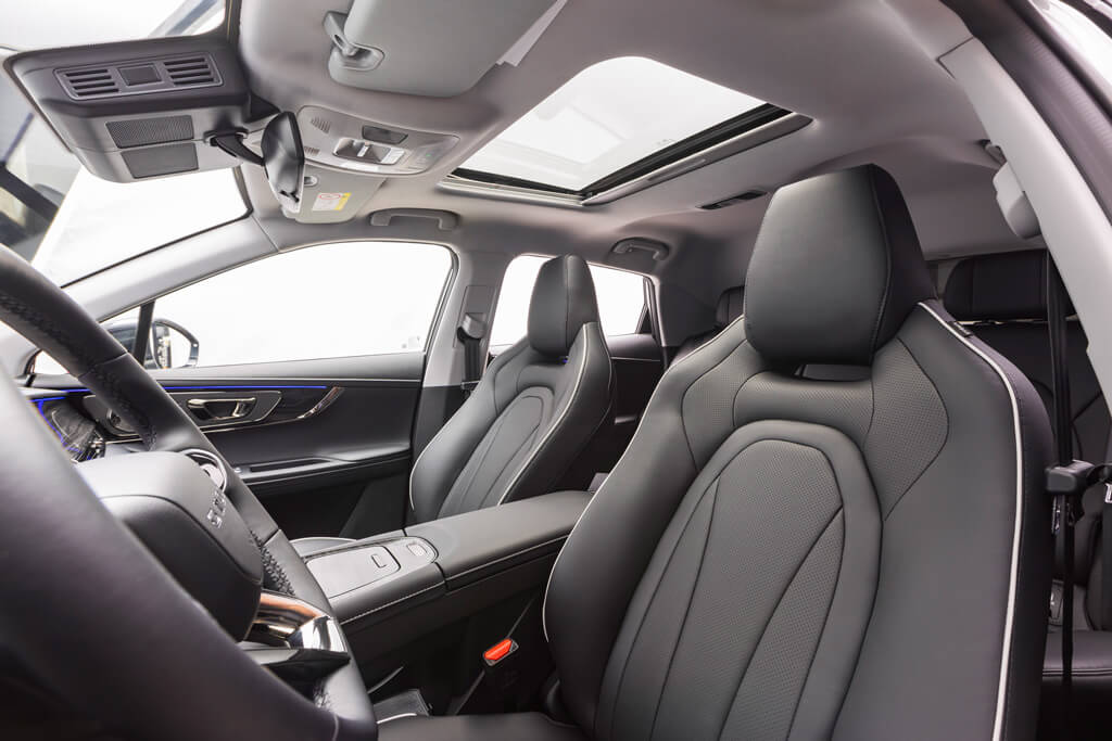 Omoda5 EV - Design interiéru